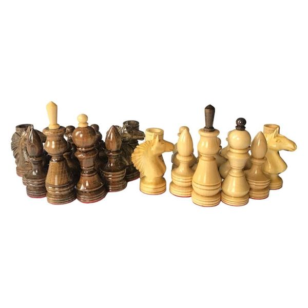 A set of large wooden chess pieces, art. 809425